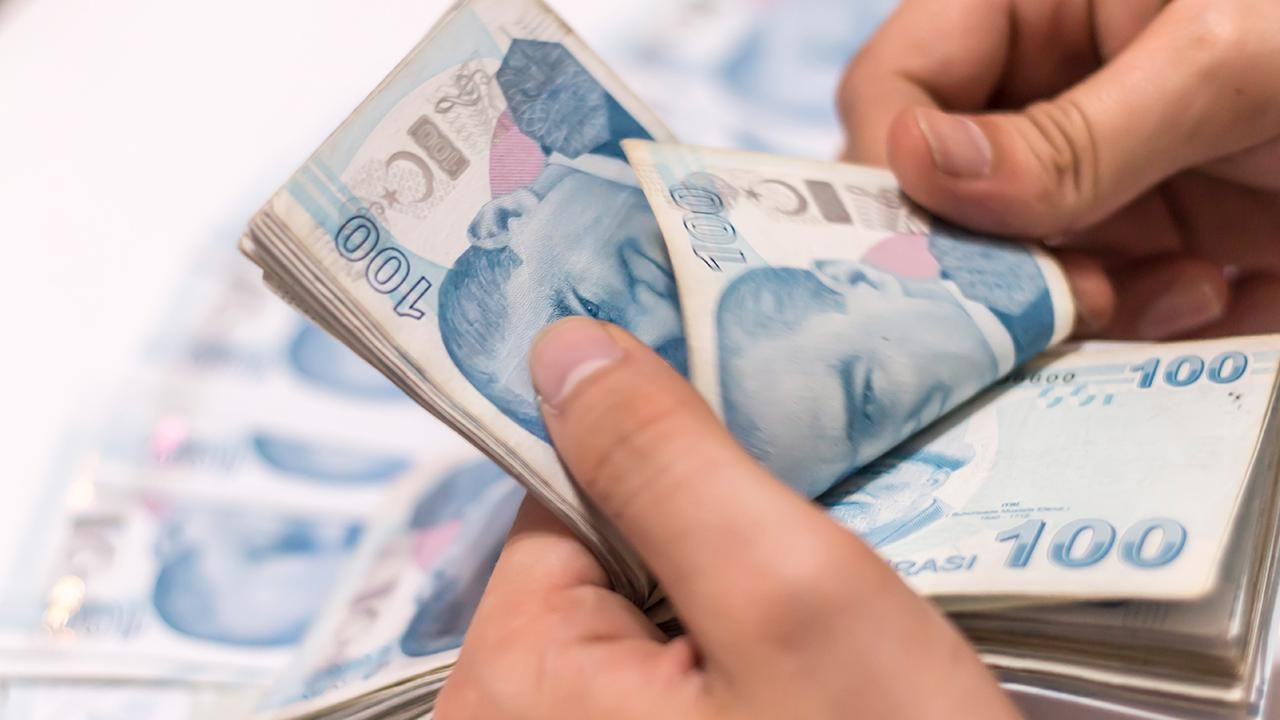 3 İşçi ve Üzeri Çalıştıran İşverenlere Banka Yoluyla Ücret Ödeme Zorunluluğu