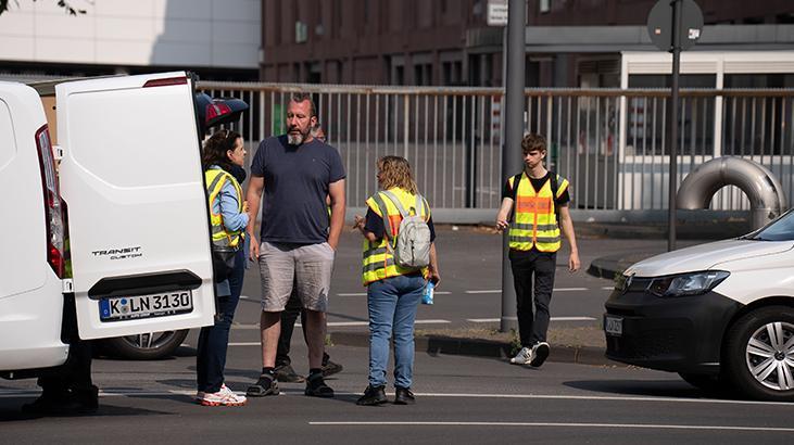 Köln'de İkinci Dünya Savaşı Bombaları Nedeniyle Büyük Tahliye Başladı