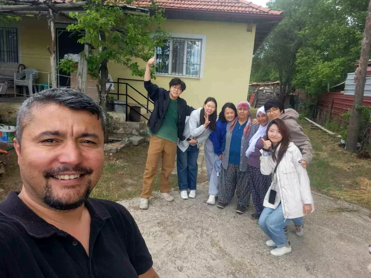 Denizli'de Kaza Yapan Çinli Turistlere Jandarma Ev Sahipliği Yaptı