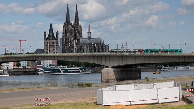 Köln'de 2. Dünya Savaşı Bombaları Bulundu: Geniş Çaplı Tahliye Başladı