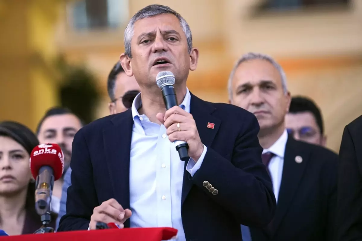 CHP Genel Başkanı Özgür Özel'e Akın Gürlek Açıklamaları Nedeniyle Soruşturma Başlatıldı
