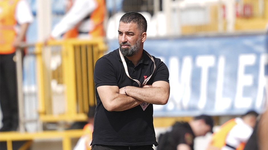 Arda Turan'ın Yerine Yeni Teknik Direktör Eyüpspor'da Göreve Başlayacak