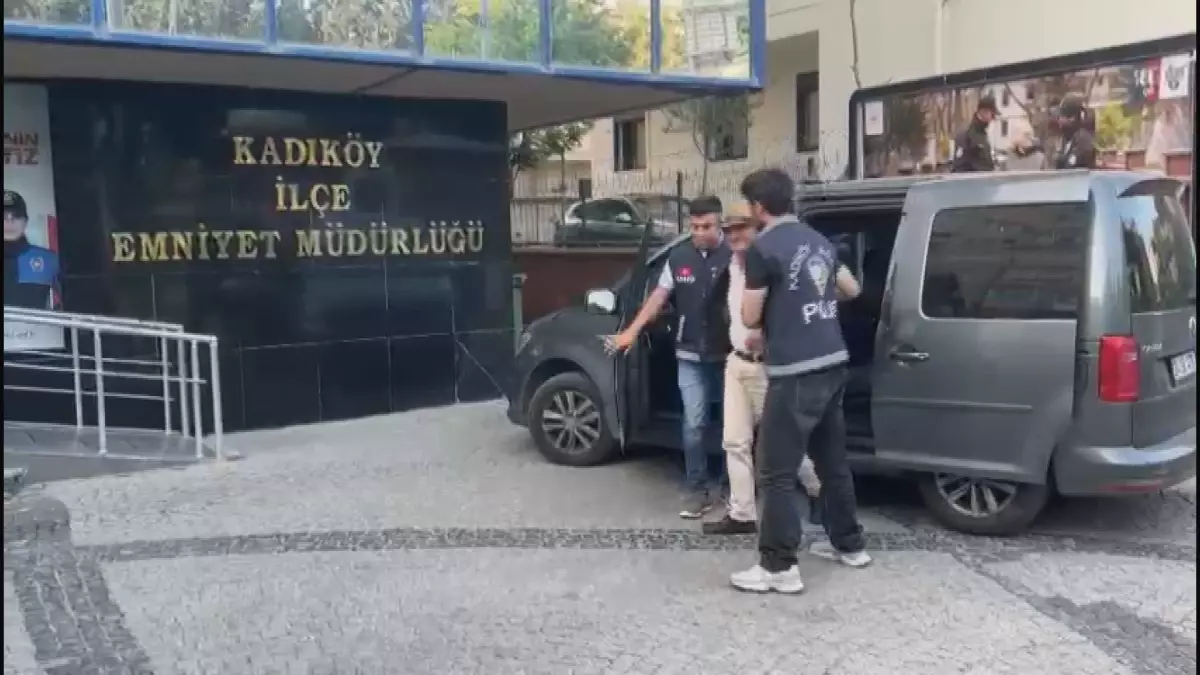 Kadıköy'de Canlı Yayında Taciz Skandalı: Şüpheli Pendik'te Yakalandı