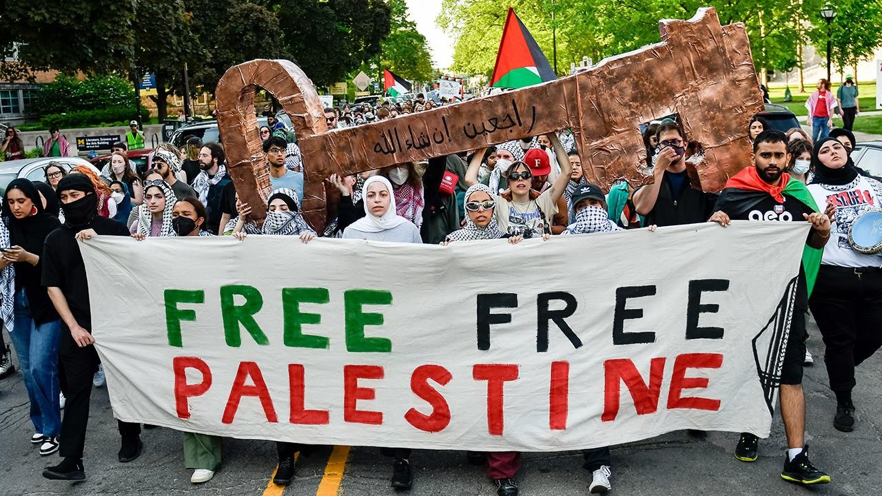 Michigan Üniversitesi'nde Gözetleme Skandalı: Güvenlik Şirketleriyle Sözleşmeler Feshedildi