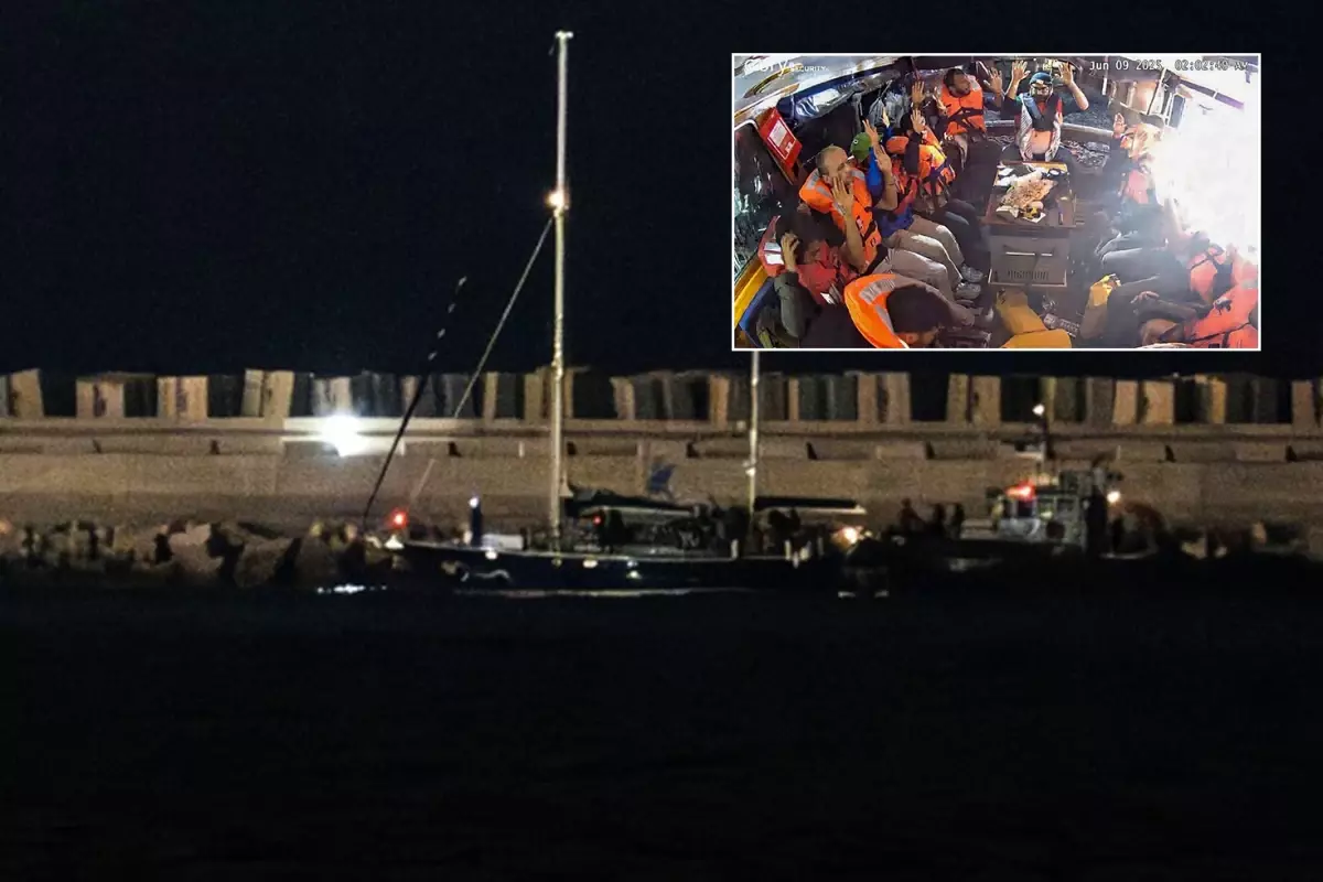 İsrail'in Madleen Gemisi Operasyonu: 12 Aktiviste Gözaltı veya Sınır Dışı Uyarısı