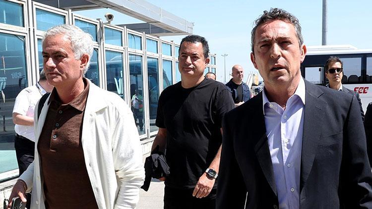 Acun Ilıcalı Fenerbahçe'deki Görevinden İstifa Etti: Mourinho Faktörü