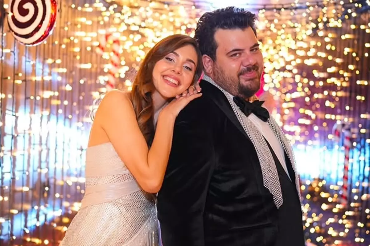 Berfu ve Eser Yenenler Paris'te Dolandırıldı: Yıl Dönümü Tatili Kabusa Döndü