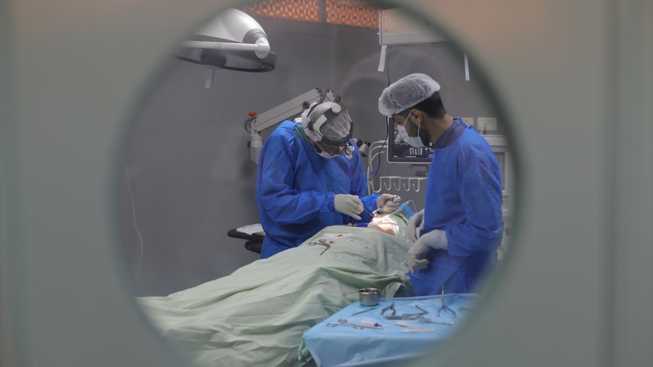Gazze'de Yafa Hastanesi'nde Tıbbi Malzemeye Rağmen Ameliyatlar Devam Ediyor