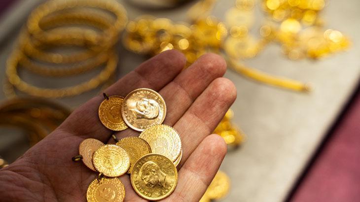 Gram Altın Fiyatları Düşüş Trendinde: Yeni Tahminler ve Beklentiler
