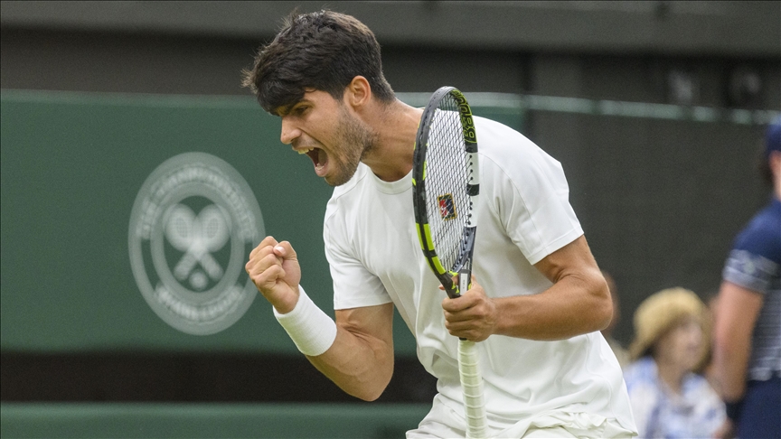 Carlos Alcaraz Wimbledon'da Yarı Finale Yükseldi
