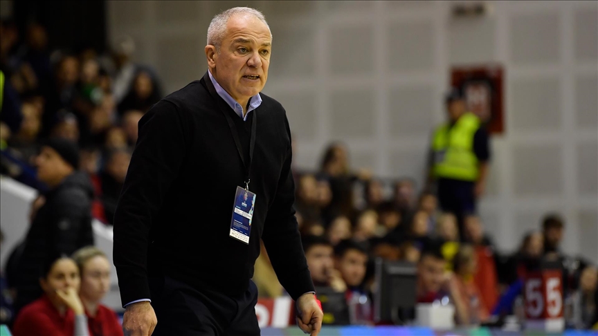 Ekrem Memnun Görev Süresi Sona Erdi: A Milli Kadın Basketbol Takımı Yeni Başantrenör Arayışında