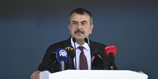 MEB Tekin'den LGS Eleştirilerine Sert Tepki: 
