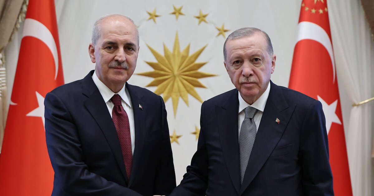 Cumhurbaşkanı Erdoğan, TBMM Başkanı Kurtulmuş ile Cumhurbaşkanlığı Külliyesi'nde Görüştü