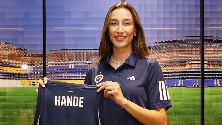 Hande Baladın'ın Fenerbahçe Forması Açık Artırmada Rekor Fiyatla Satıldı