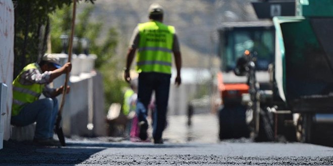 Memurlara Zam Teklifi Geri Çekildi İddiası: Türk-İş Tepki Gösterdi