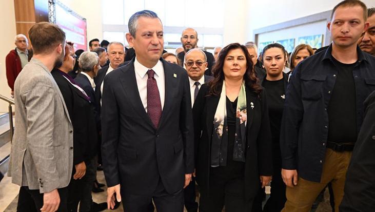 CHP'li Belediye Başkanı Özlem Çerçioğlu'nun AK Parti'ye Geçiş İddiası