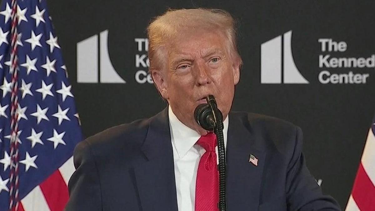 Trump, Putin'e Açıklama: Savaş Durmazsa Ağır Sonuçlar Olacak